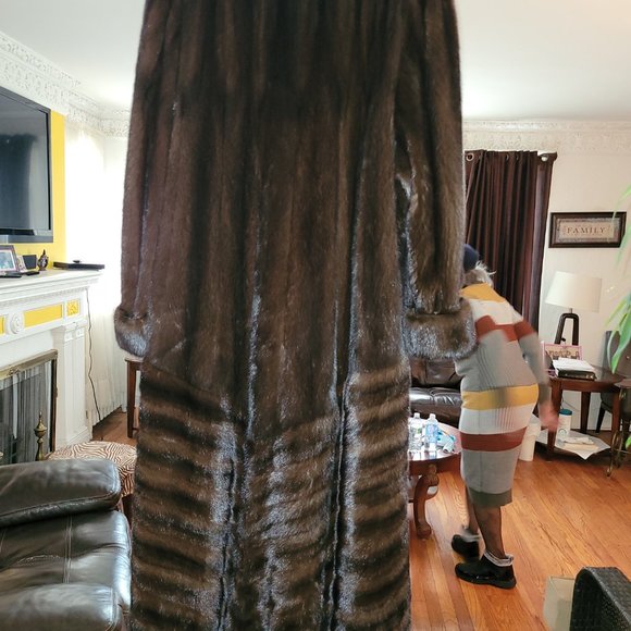 Full length Sheard Mink - Picture 2 of 5